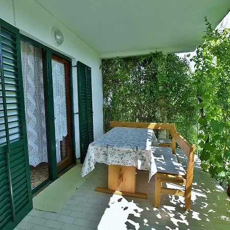 Dada Apartments Lopar Exterior photo